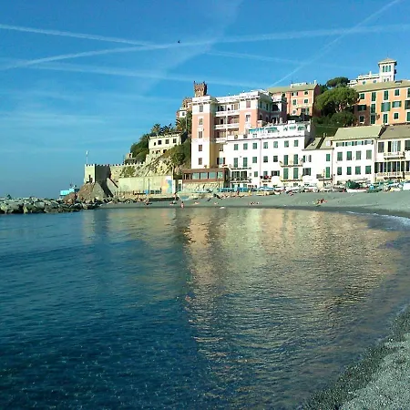Attico Sturla Mare Apartment *