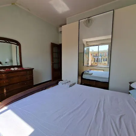 Attico Sturla Mare Apartment